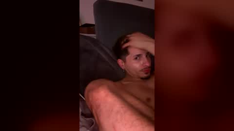 jacobo_latinoxl21 online show from 07-31-26, 08:47