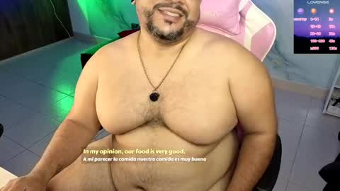 Snapshot of jacoob_woods chatting on 05-13-26, 08:06 daddy sir master bear online show from 05-13-26, 08:06