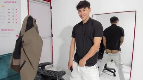 jacobo online show from 12-29-24, 01:49