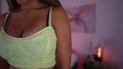 Snapshot of jade_davin chatting on 07-28-26, 08:10 Jade Davin online show from 07-28-26, 08:10