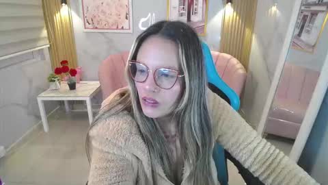 Jade  online show from 11-22-25, 03:55