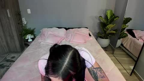 Jade  independent model online show from 01-09-25, 03:23