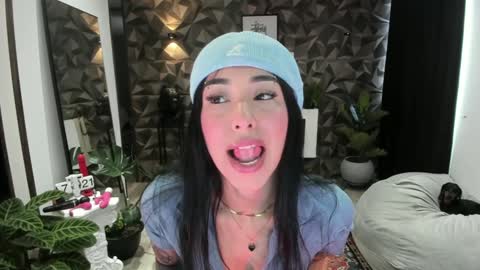 Jade  independent model online show from 02-05-25, 12:17