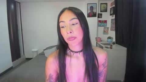 Jade  independent model online show from 10-19-25, 11:11