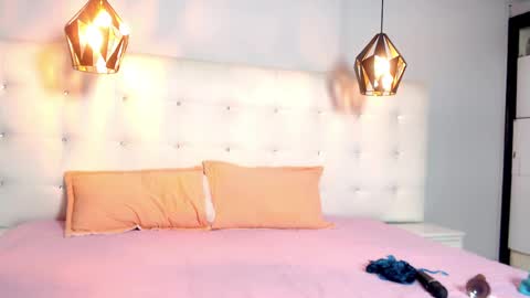 Snapshot of jade_scarllet chatting on 12-29-24, 03:22 karlla scarlet online show from 12-29-24, 03:22