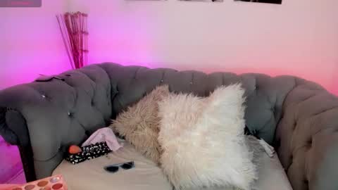 Jade online show from 12-03-25, 03:25