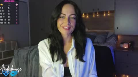 Jade online show from 05-02-26, 06:35
