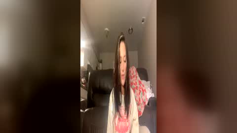 sexyeyes neverlie  online show from 06-17-26, 01:01
