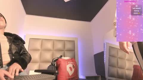 jadeestudios online show from 09-15-25, 11:54