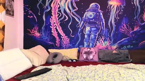 Jadelin Min online show from 03-03-25, 05:50