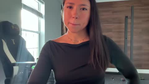 Jade Love online show from 07-15-26, 08:58