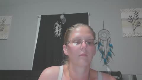 JadeLuv online show from 05-19-26, 02:07
