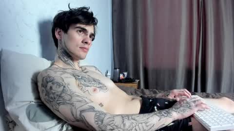 Snapshot of jadenow chatting on 05-25-26, 12:44 Jade online show from 05-25-26, 12:44