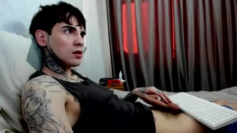 Snapshot of jadenow chatting on 06-15-26, 02:36 Jade online show from 06-15-26, 02:36