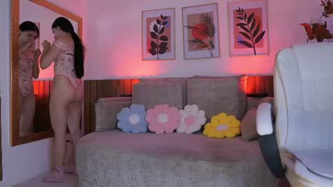 Jade Summer online show from 07-21-26, 11:34