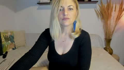 elena online show from 05-14-26, 01:56