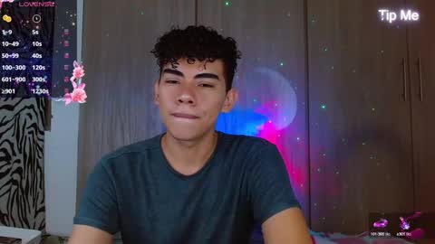 javi15  online show from 12-11-24, 06:36