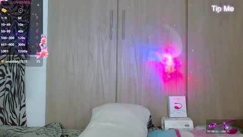 javi15  online show from 12-11-24, 09:41