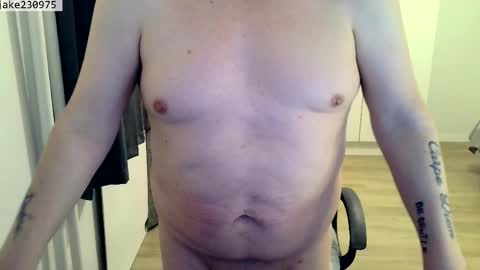 Snapshot of jake230975 chatting on 05-12-26, 06:16 Jake2309 online show from 05-12-26, 06:16
