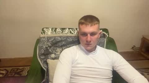 Max online show from 11-11-25, 08:20