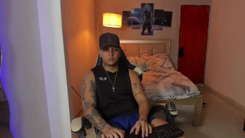 Snapshot of jake_pons chatting on 12-22-24, 05:23 Jake Pons online show from 12-22-24, 05:23