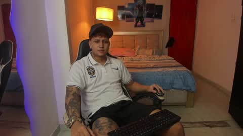 Snapshot of jake_pons chatting on 01-11-25, 01:48 Jake Pons online show from 01-11-25, 01:48