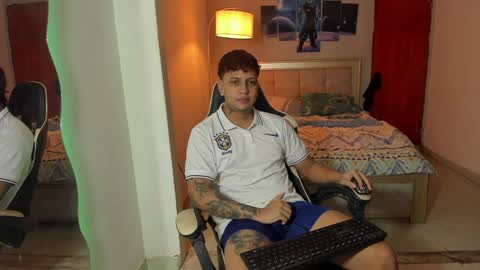 Snapshot of jake_pons chatting on 01-25-25, 09:15 Jake Pons online show from 01-25-25, 09:15