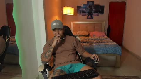 Snapshot of jake_pons chatting on 02-01-25, 01:34 Jake Pons online show from 02-01-25, 01:34