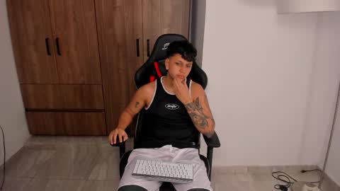 Snapshot of jake_pons chatting on 09-24-25, 09:23 Jake Pons online show from 09-24-25, 09:23