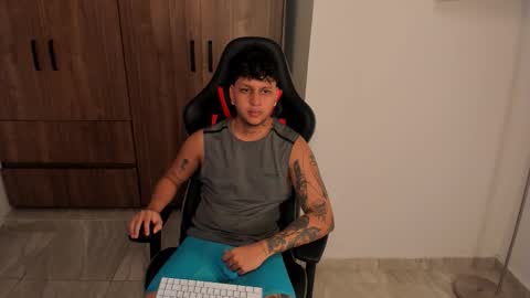 Snapshot of jake_pons chatting on 10-29-25, 10:17 Jake Pons online show from 10-29-25, 10:17