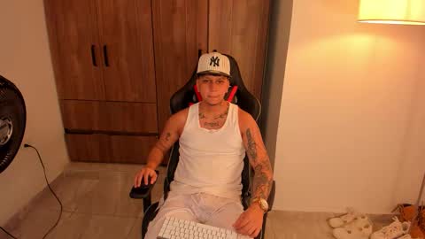 Snapshot of jake_pons chatting on 01-13-26, 07:13 Jake Pons online show from 01-13-26, 07:13