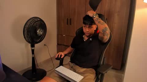 Snapshot of jake_pons chatting on 02-15-26, 07:51 Jake Pons online show from 02-15-26, 07:51