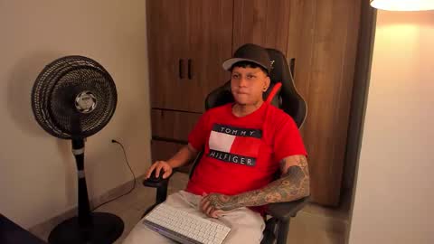 Snapshot of jake_pons chatting on 03-06-26, 09:50 Jake Pons online show from 03-06-26, 09:50