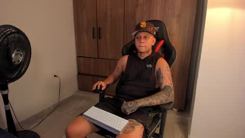 Snapshot of jake_pons chatting on 03-13-26, 11:44 Jake Pons online show from 03-13-26, 11:44