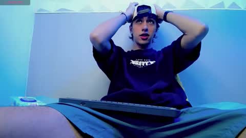 Snapshot of jake_tripp chatting on 12-17-25, 04:07 jake_tripp online show from 12-17-25, 04:07