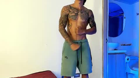 Santiago online show from 02-14-25, 07:07