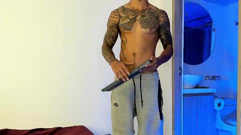 Santiago online show from 02-17-25, 12:21