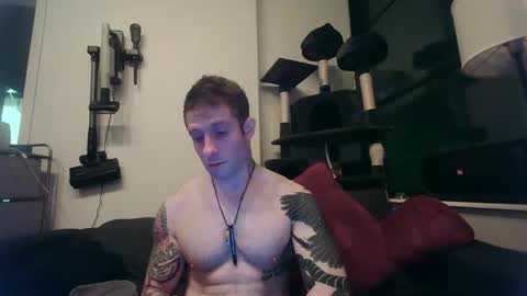 Snapshot of jakefoundglory chatting on 12-21-25, 11:39 Jake online show from 12-21-25, 11:39