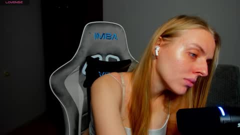 Sofia online show from 03-25-26, 09:48