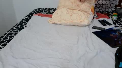 Follow me and Ill follow you back my babies online show from 07-31-26, 12:04