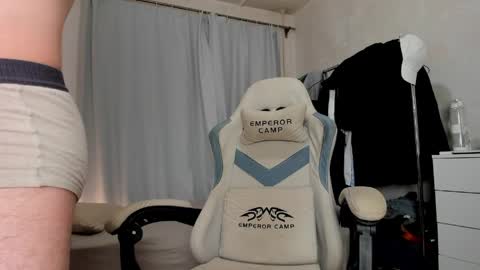 Snapshot of jame_flow chatting on 05-06-26, 06:57 Hey there Im Jame online show from 05-06-26, 06:57