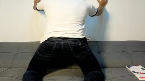 james_silva1 online show from 05-05-26, 02:30