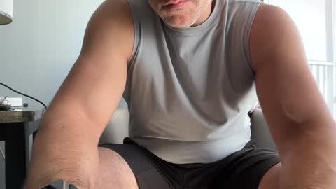 Snapshot of jamescahn1990 chatting on 09-08-25, 02:16 jamescahn1990 online show from 09-08-25, 02:16