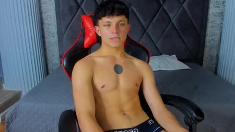 Snapshot of jamesgolden_ chatting on 03-03-25, 03:31 jamesgolden_ online show from 03-03-25, 03:31