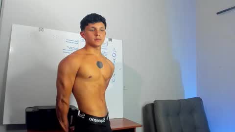 Snapshot of jamesgolden_ chatting on 10-29-25, 11:17 jamesgolden_ online show from 10-29-25, 11:17