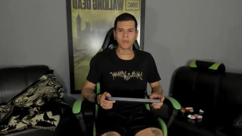 Snapshot of jamesinked_ chatting on 01-26-25, 02:14 Jamesinked  online show from 01-26-25, 02:14
