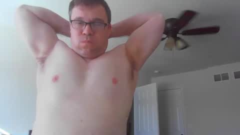 Snapshot of jamesjewels chatting on 03-08-25, 01:57 jamesjewels online show from 03-08-25, 01:57