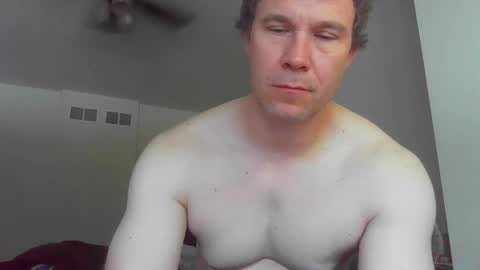 Snapshot of jamesjewels chatting on 10-11-25, 02:37 jamesjewels online show from 10-11-25, 02:37