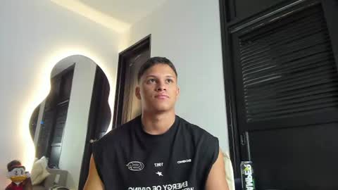 Snapshot of jamesowenn chatting on 08-03-26, 12:20 James Owenn online show from 08-03-26, 12:20