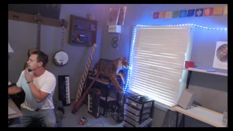 Jameswebbscope online show from 05-02-26, 10:04